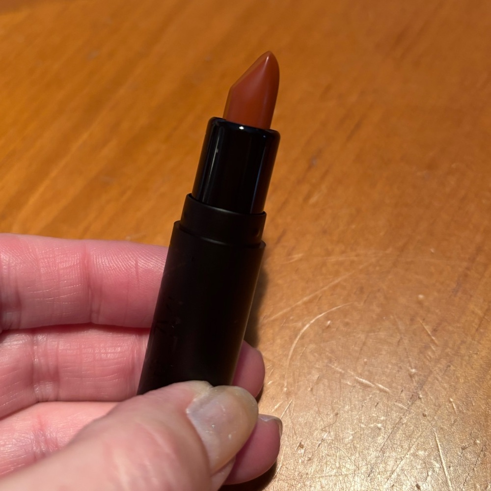 NARS Explicit Lipstick - Picture 7 of 16